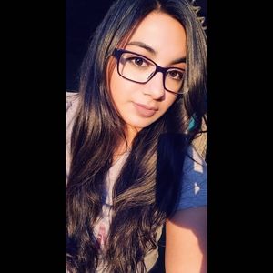 Meet your Posher, Ivette